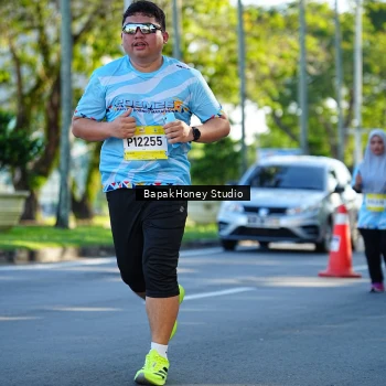 Runner Photo 1582516