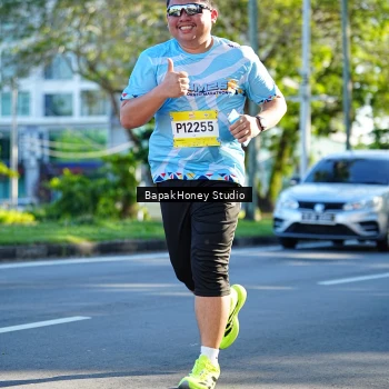 Runner Photo 1582518