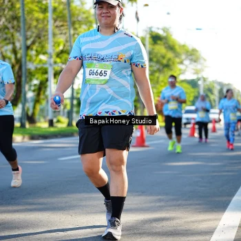 Runner Photo 1582531