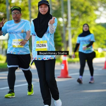 Runner Photo 1582564