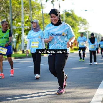 Runner Photo 1582589