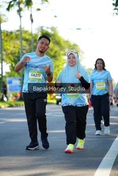 Runner Photo 1582645