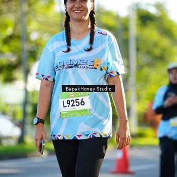 Runner Photo 1582674