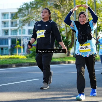 Runner Photo 1582736