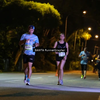 Runner Photo 1583142
