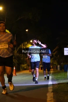 Runner Photo 1583327