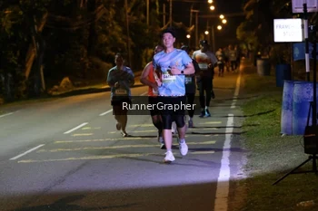 Runner Photo 1583337
