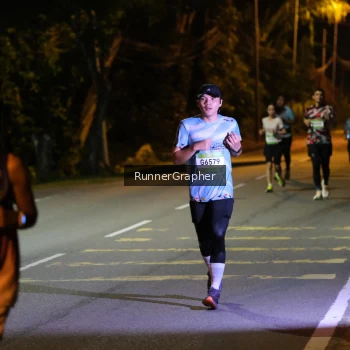 Runner Photo 1583359