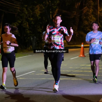 Runner Photo 1583371