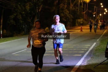 Runner Photo 1583376