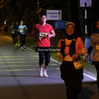 Runner Photo 1583389