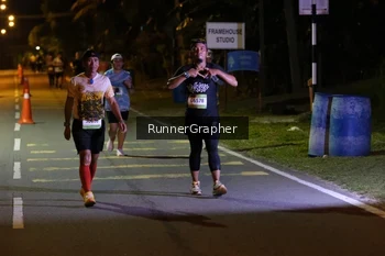 Runner Photo 1583420