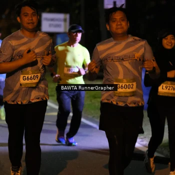 Runner Photo 1583473