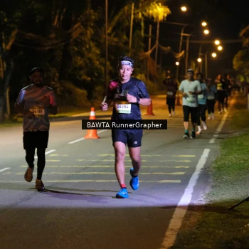 Runner Photo 1583584