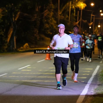 Runner Photo 1583593
