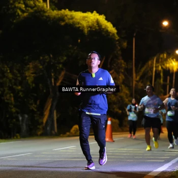 Runner Photo 1583847