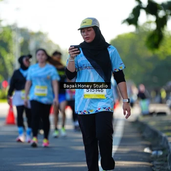 Runner Photo 1583927