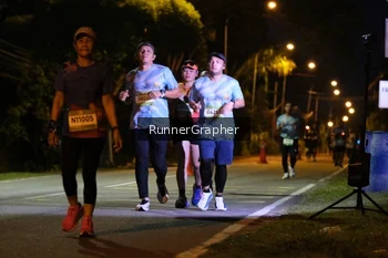 Runner Photo 1584050