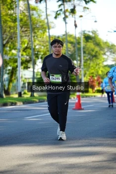 Runner Photo 1584079