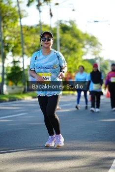 Runner Photo 1584092