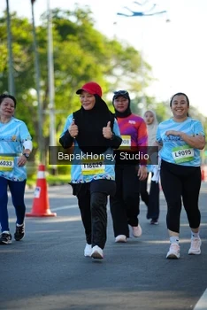 Runner Photo 1584099
