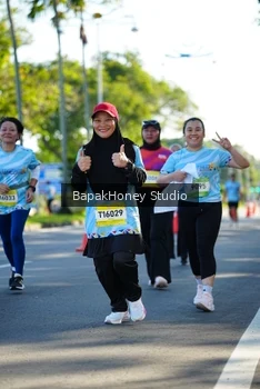Runner Photo 1584106