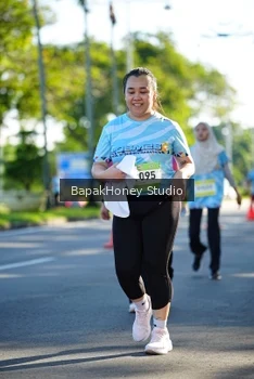 Runner Photo 1584116