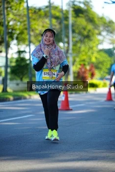 Runner Photo 1584150
