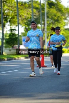 Runner Photo 1584171