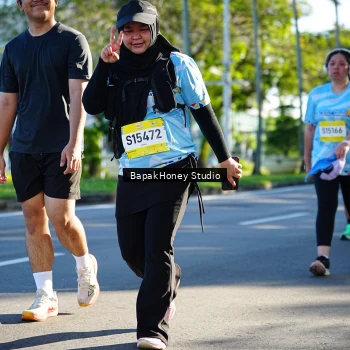 Runner Photo 1584208