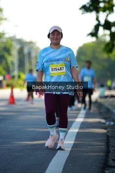 Runner Photo 1584242