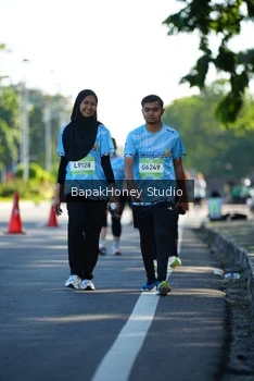 Runner Photo 1584266