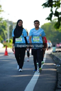Runner Photo 1584279
