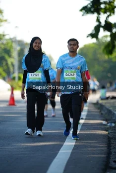 Runner Photo 1584280