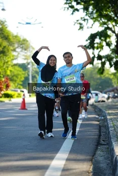Runner Photo 1584283