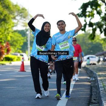 Runner Photo 1584285