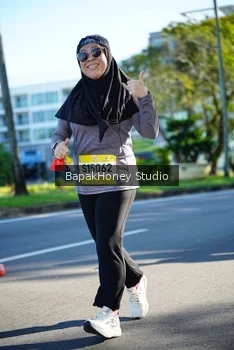 Runner Photo 1584306
