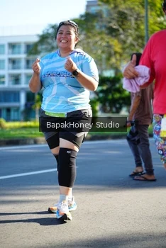 Runner Photo 1584322