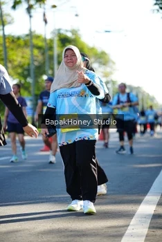 Runner Photo 1584369