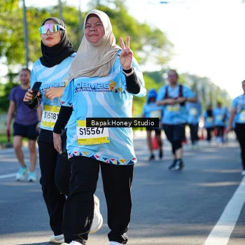 Runner Photo 1584372
