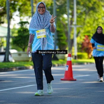 Runner Photo 1584416