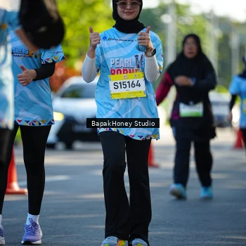 Runner Photo 1584442