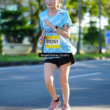 Runner Photo 1584496