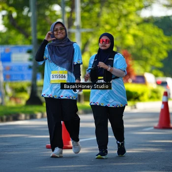 Runner Photo 1584590