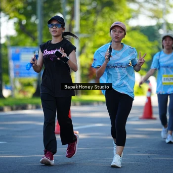 Runner Photo 1584631
