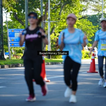 Runner Photo 1584633