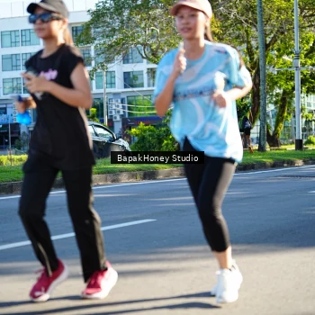 Runner Photo 1584635