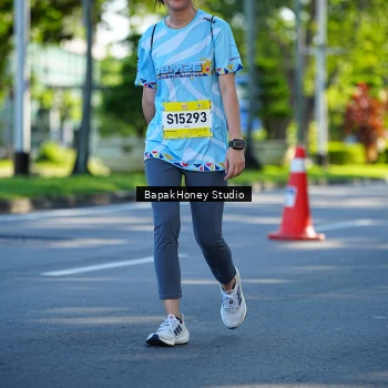 Runner Photo 1584643
