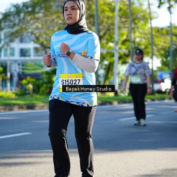 Runner Photo 1584661