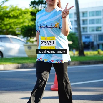 Runner Photo 1584774
